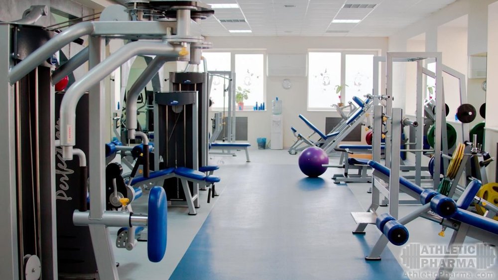 Тренажерный зал и аксессуары для тренировок