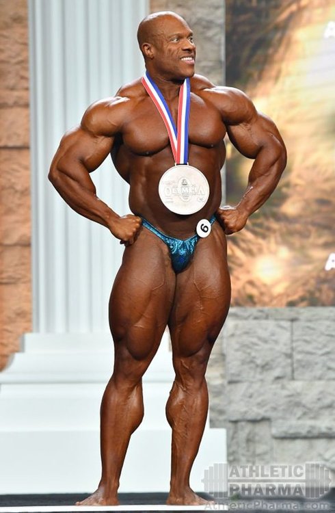 phil_heath_olympia_2020_3rd_place_2.jpg