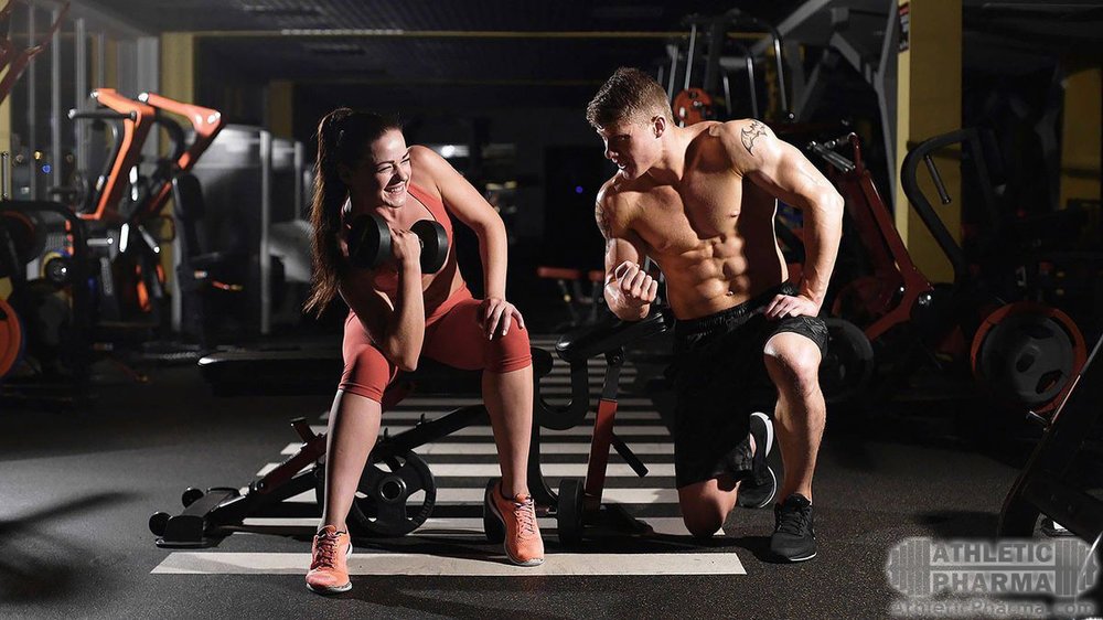 Мужчина и женщина на тренировке