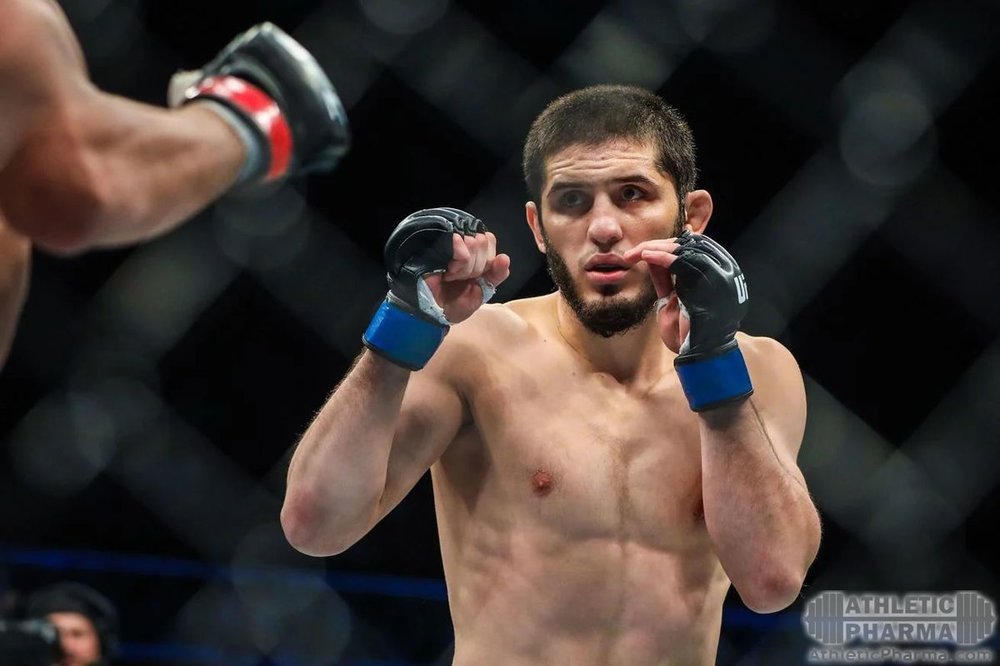 Боец ММА Ислам Махачев (Россия)