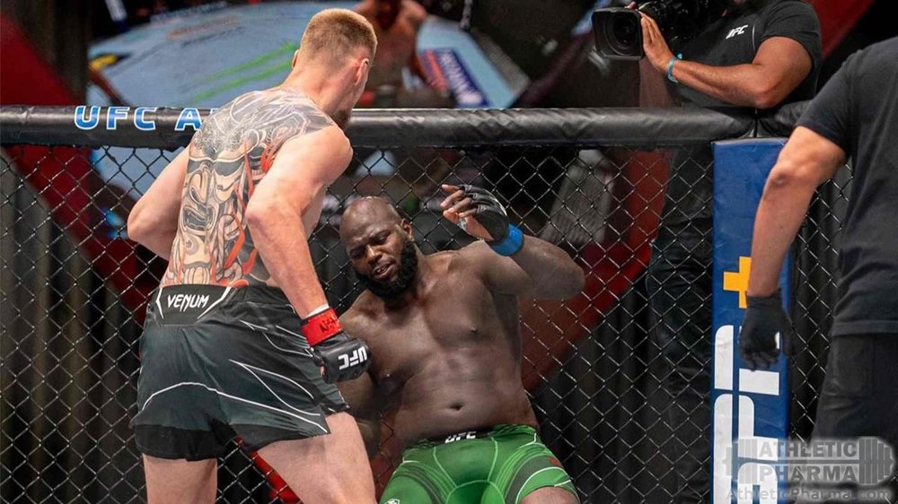 Александр Волков побеждает на "UFC Fight Night 207"