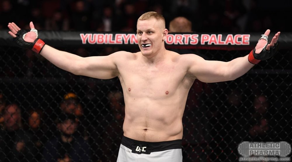 Россиянин Сергей Павлович (UFC)