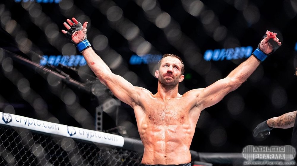 Люк Рокхолд завершает карьеру в UFC