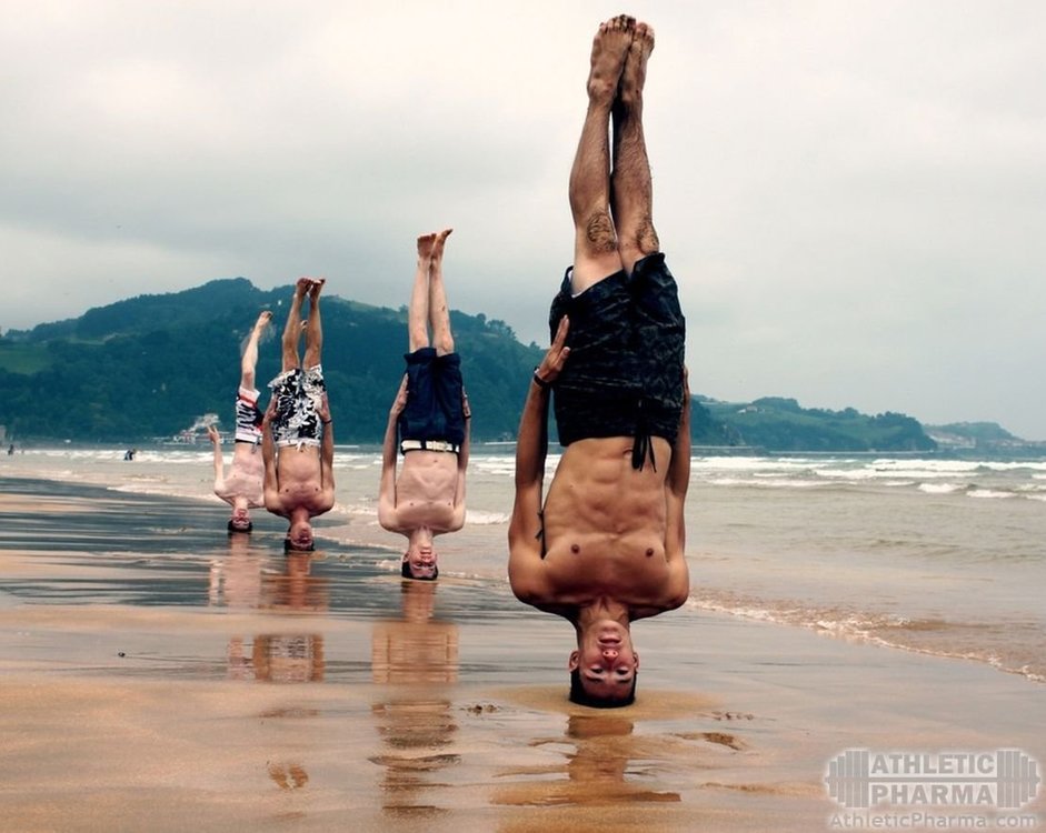 Йога, стоя на голове