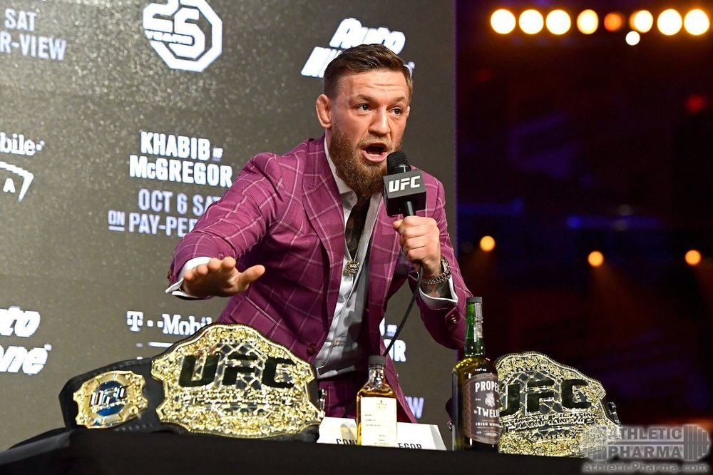 МакГрегор на пресс-конференции UFC