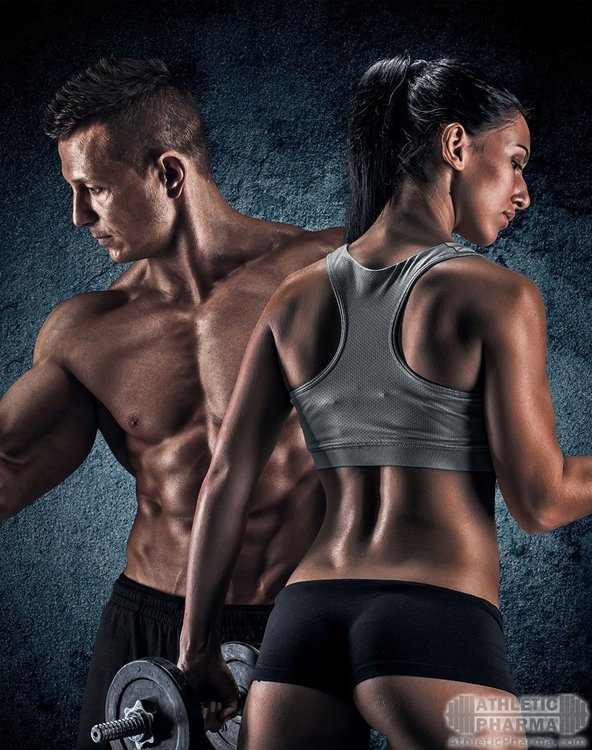 Парень и девушка со спортивной фигурой