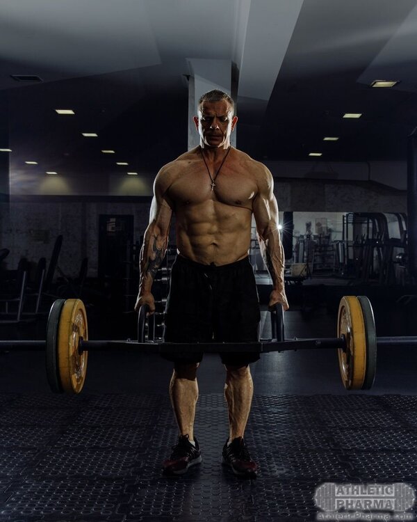 Тренировка на силу со штангой