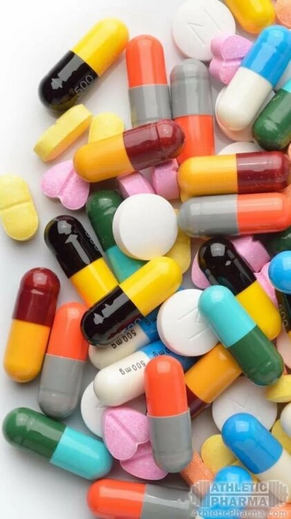 Разноцветные капсулы и таблетки