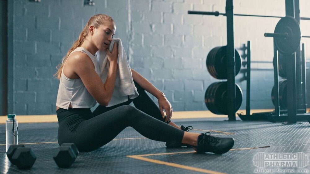 После тяжелой тренировки в спортзале